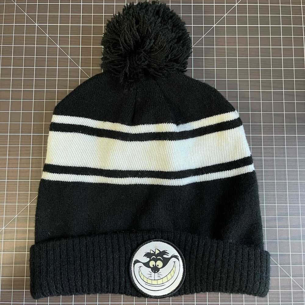 RARE Vans x Disney Alice in Wonderland Cheshire Cat Authentic Hat/Beanie
